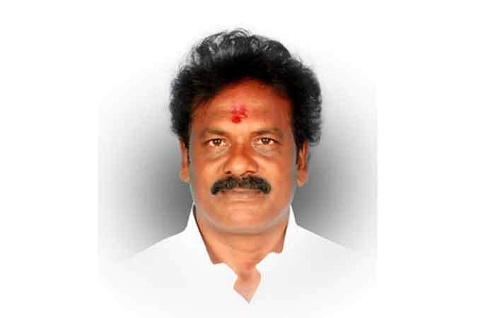 விக்கிரவாண்டி இடைத் தோ்தல்: கைப்பற்றும் முனைப்பில் அதிமுக; தக்க வைக்கும் முயற்சியில் திமுக!