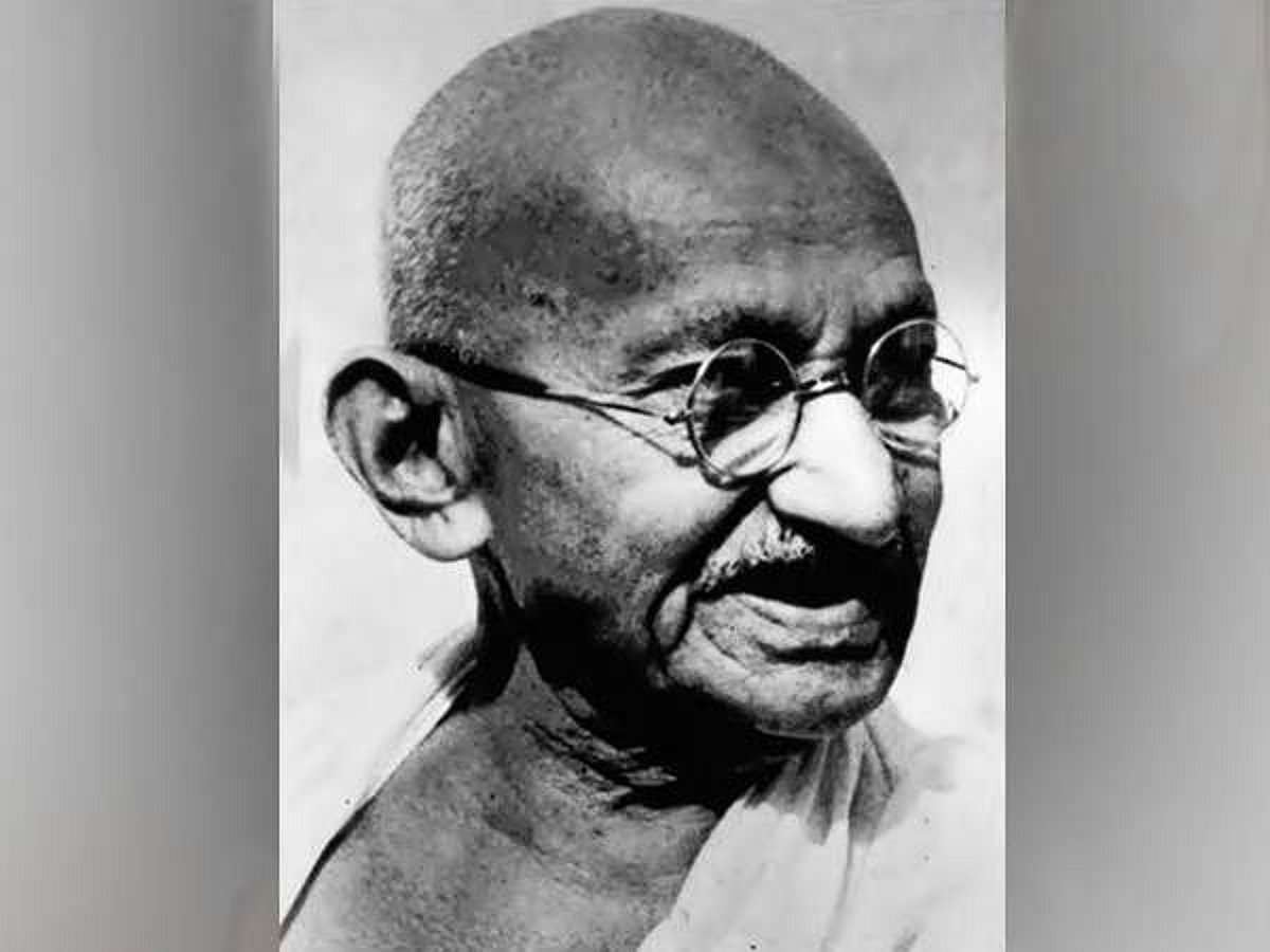 வள்ளுவம் காட்டும் காந்தியம் வாழ்க