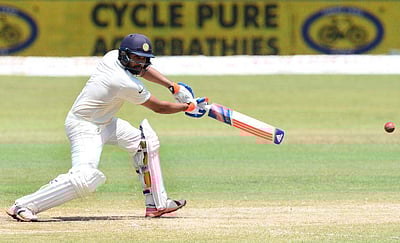 12 பவுண்டரிகள், 5 சிக்ஸர்: தொடக்க வீரராகக் களமிறங்கி சதமடித்து அசத்தினார் ரோஹித் சர்மா!