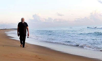 மகாபலிபுரத்தில் பிரதமர் மோடி எழுதிய கவிதையின் தமிழாக்கம்