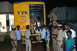 சென்னையில் 3 மையங்களில் பாதுகாப்பாக வைக்கப்பட்ட வாக்குப்பதிவு இயந்திரங்கள்