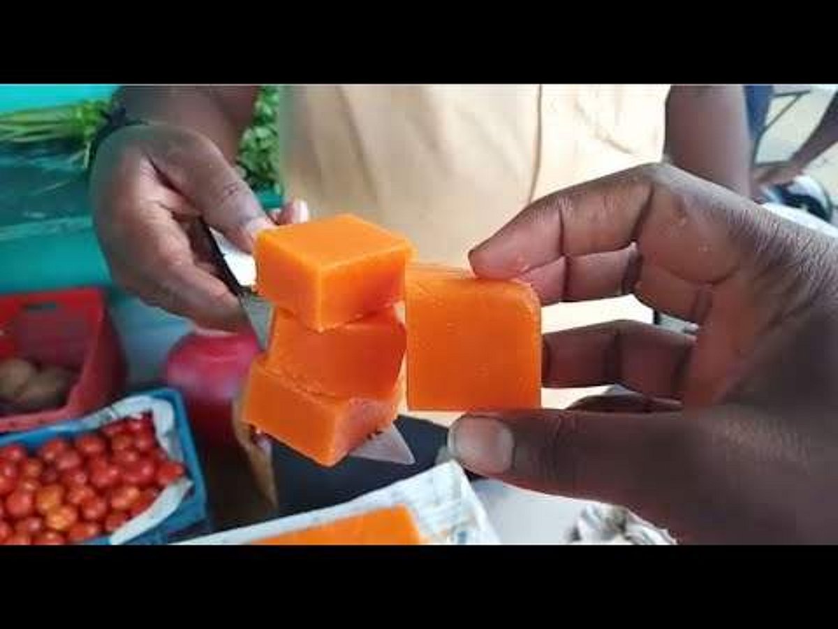 புதுசு கண்ணா புதுசு! ஆவின் கேரட் மைசூர்பா!