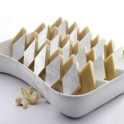 தீபாவளி ஸ்பெஷல் ஸ்வீட், காஜூ கத்லி வீட்ல செய்யலாம் வாங்க!