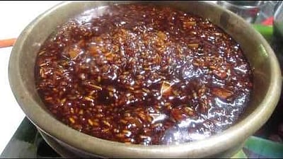 33. வழுதனங்கா மெழுக்கு பெரட்டி