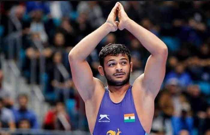 சாதாரண குடும்பத்தில் பிறந்து சா்வதேச மல்யுத்தத்தில் முத்திரை பதித்த இந்திய வீரா்!