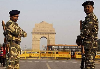 உளவுத்துறை எச்சரிக்கை எதிரொலி: தலைநகர் தில்லியில் பாதுகாப்பு அதிகரிப்பு