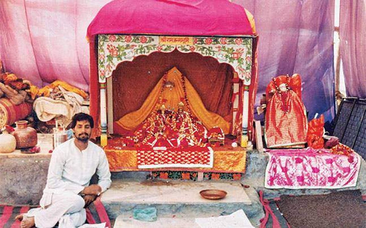 பாலீதீன் தடையால் அயோத்தி ராமர் கோவிலில் பிரசாதம் வழங்கல் நிறுத்தம்!