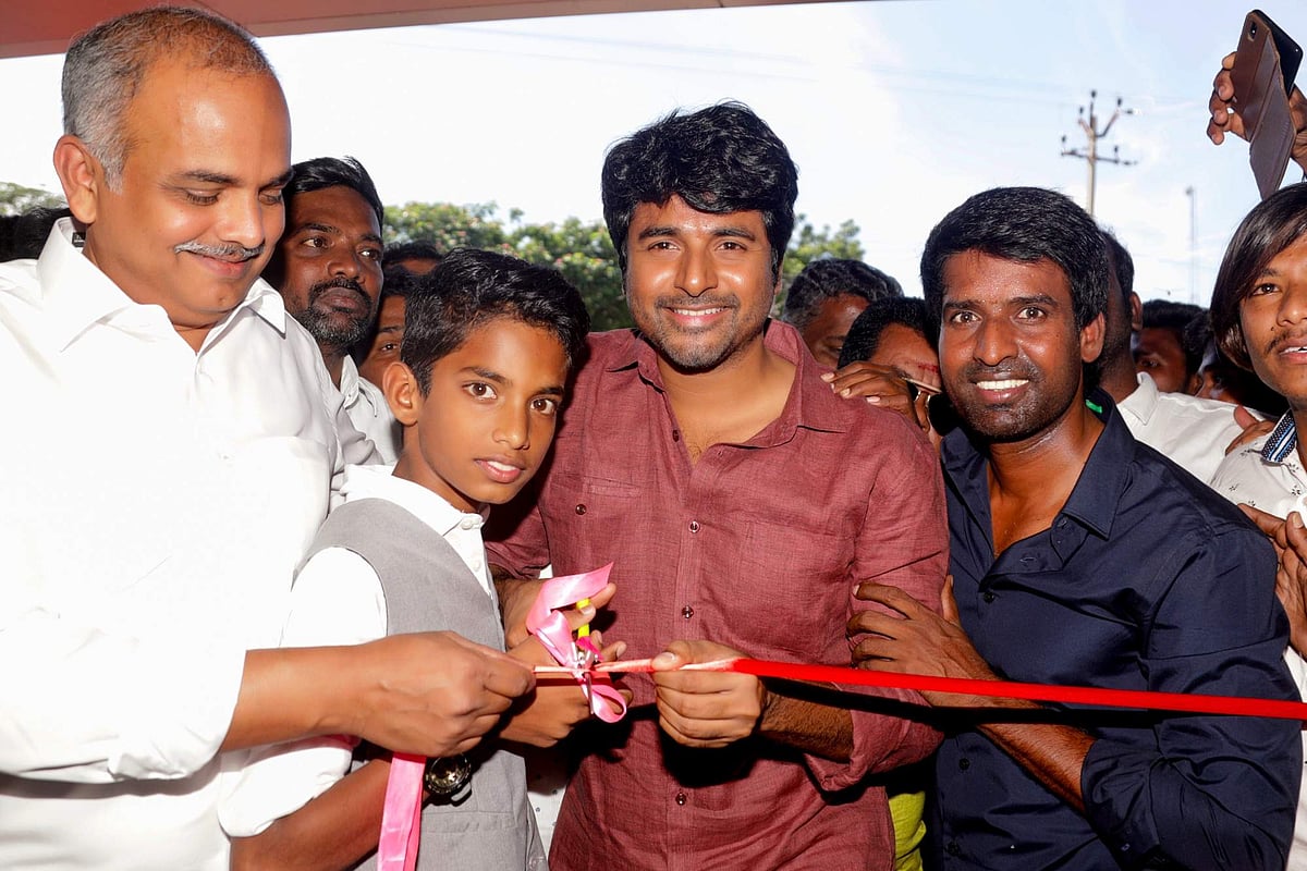 நடிகர் சூரிக்கு மதுரையில் மூன்று உணவகங்கள்: கிளைகளைத் திறந்து வைத்த சிவகார்த்திகேயன் (படங்கள்)