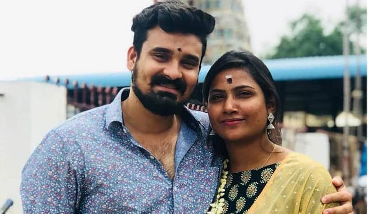 நடிகை மைனா நந்தினிக்கு நடிகருடன் திருமண நிச்சயதார்த்தம்! (படங்கள்)