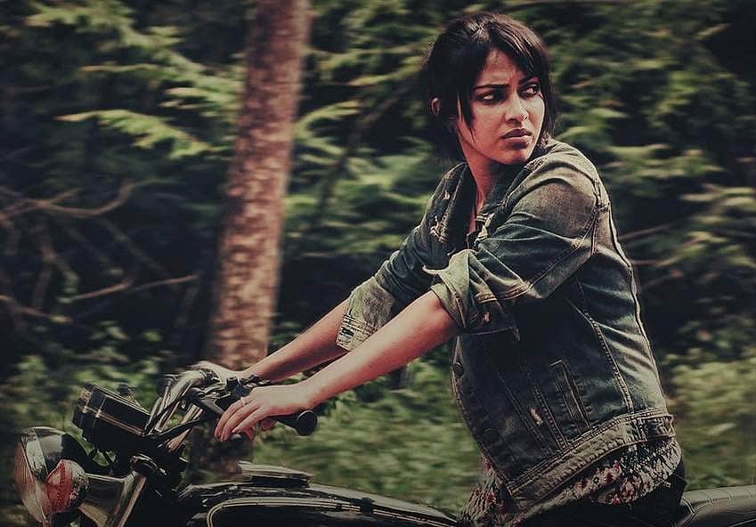 அமலா பால் நடித்துள்ள அதோ அந்த பறவை போல பட டீசர்!