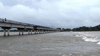 தென்பெண்ணை ஆற்றின் குறுக்கே கர்நாடகா அணை கட்டத் தடையில்லை: உச்ச நீதிமன்றம்