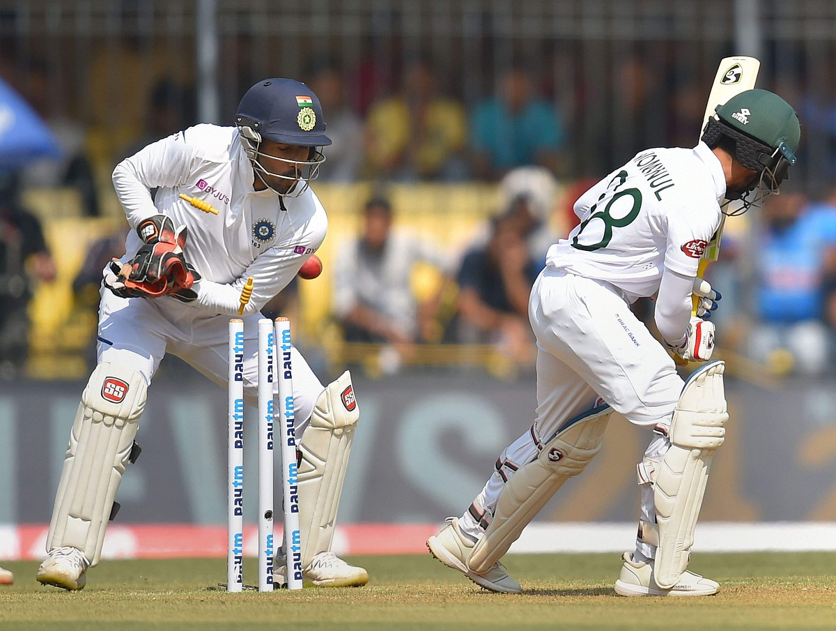 கடகடவென விக்கெட்டுகளை வீழ்த்திய இந்தியப் பந்துவீச்சாளர்கள்: முதல் இன்னிங்ஸில் 150 ரன்களுக்கு ஆட்டமிழந்த வங்கதேச அணி