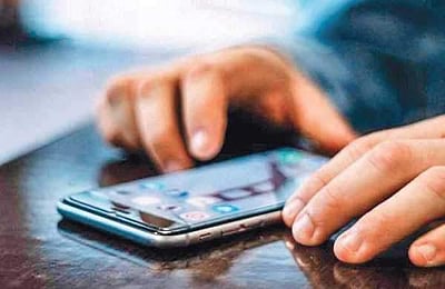 ஆப்பு வைக்கும் ஆப்கள்: தகவல்களை திருடும் ஆப்கள் அவற்றை என்னதான் செய்யும்?