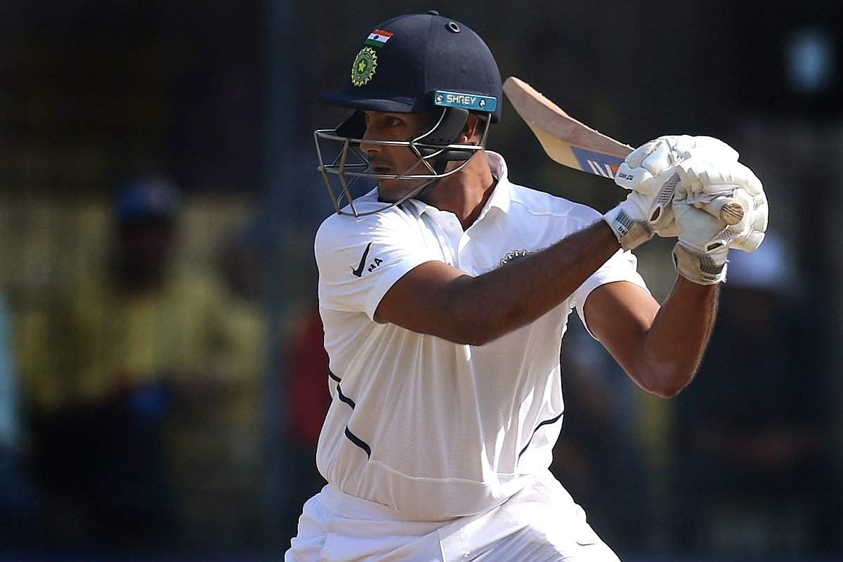 தவன், விஜய்க்கு இனி வாய்ப்பில்லை?: 3-வது சதத்தைப் பதிவு செய்த மயங்க் அகர்வால்!