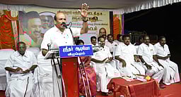 தமிழக மக்களைக் காக்கும்
தலைவா் முதல்வா் ஸ்டாலின்: நடிகா் வாகை சந்திரசேகா்