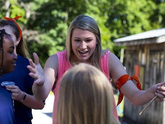 34. பெற்றோரின் புகழ்ச்சி