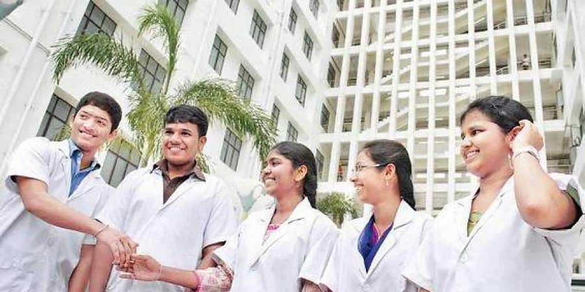 தனியார் கல்லூரிகளில் எம்பிபிஎஸ் ஆண்டுக் கட்டணம் ரூ.8 லட்சத்துக்குள் குறையும் வாய்ப்பு!