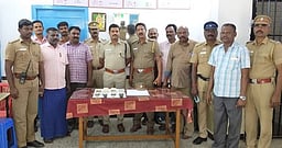 சேலத்தில் வாகனச் சோதனையில்
ரூ. 74 ஆயிரம் ரொக்கம் பறிமுதல்