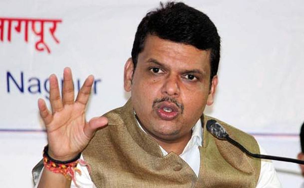 மகாராஷ்டிர முன்னாள் முதல்வர் ஃபட்னவீஸூக்கு நாக்பூர் நீதிமன்றம் சம்மன்!