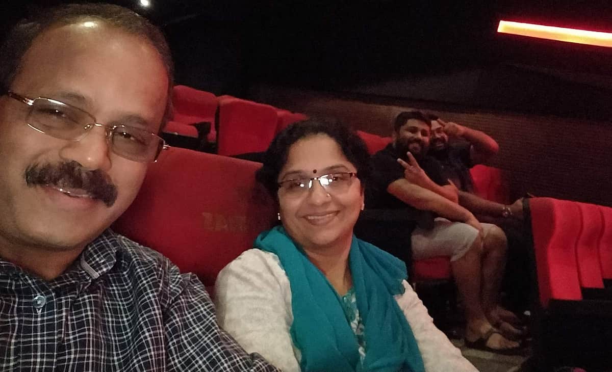 மனைவி அளித்த ஊக்கத்தால் இயக்குநர் அவதாரம் எடுத்துள்ள பிரபல தயாரிப்பாளர்!