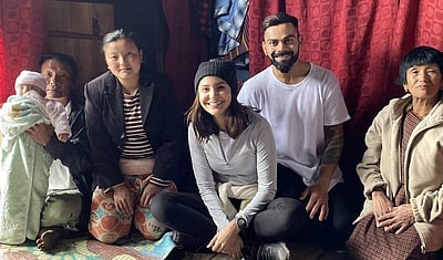 பூடான் மலை கிராமத்தில் விராட் கோலி & அனுஷ்கா சர்மாவுக்குக் கிடைத்த நெகிழ்ச்சியான அனுபவம்! (படங்கள்)