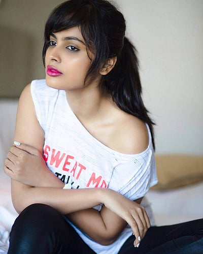 மாடர்ன் மங்கை நந்திதா ஸ்வேதா