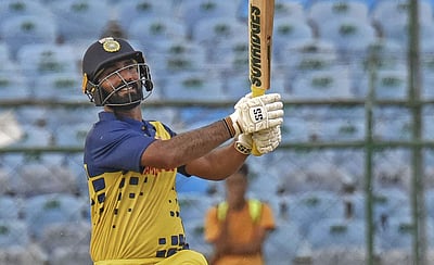 ராஜஸ்தானுக்கு எதிரான டி20 ஆட்டத்தில் அதிரடியாக விளையாடிய தினேஷ் கார்த்திக்!