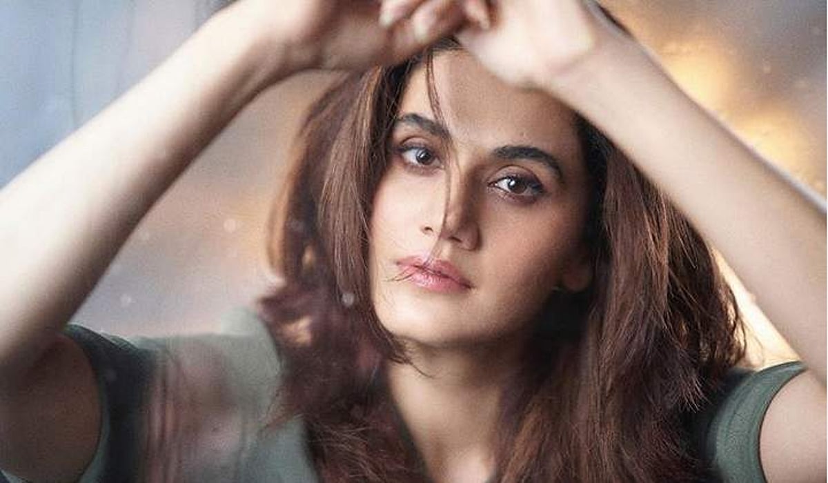 சிறந்த நடிகைக்கான விருது பெற்ற தாப்சி!