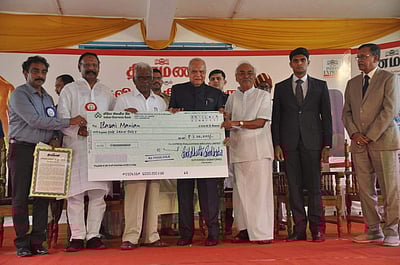 எட்டயபுரத்தில் பாரதி விழா: தினமணி சார்பில் இளசை மணியனுக்கு விருது 