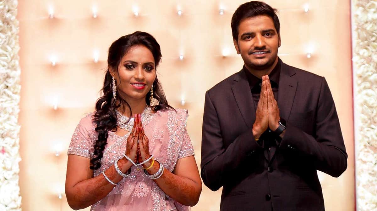 இயக்குநரின் தங்கையை மணந்தார் நகைச்சுவை நடிகர் சதீஷ் (படங்கள்)