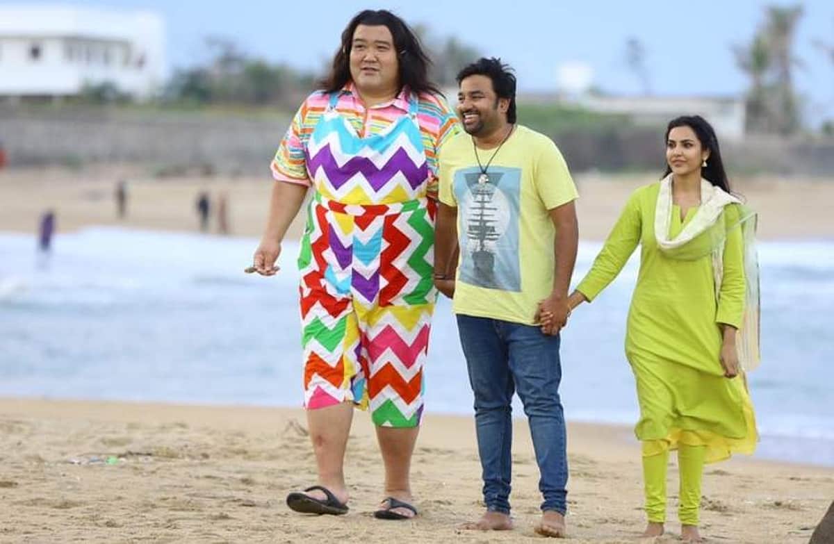 சிவா நடித்துள்ள சுமோ: டிரெய்லர் வெளியீடு!