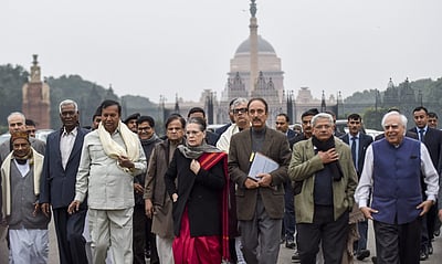 குடியுரிமை சட்டத்தை திரும்பப் பெறுமாறு அறிவுறுத்த வேண்டும்: குடியரசுத் தலைவருடன் எதிர்க்கட்சித் தலைவர்கள் சந்திப்பு