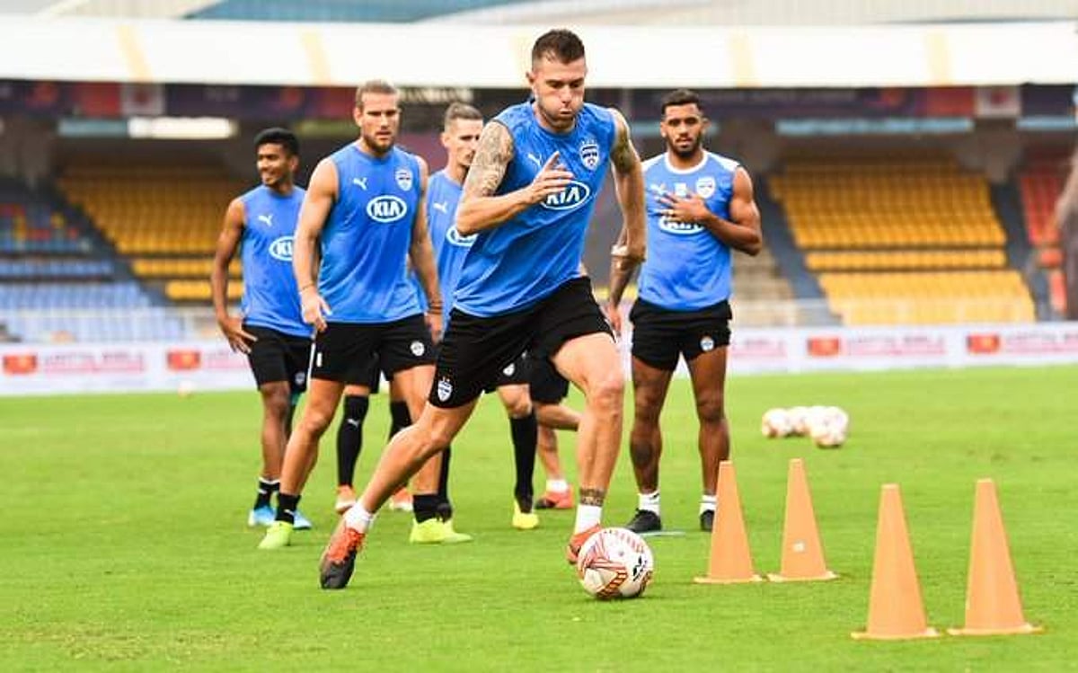 வடகிழக்கில் பதற்றம்: காலி மைதானத்தில் நடக்கவுள்ள ஐஎஸ்எல் கால்பந்து ஆட்டம்!