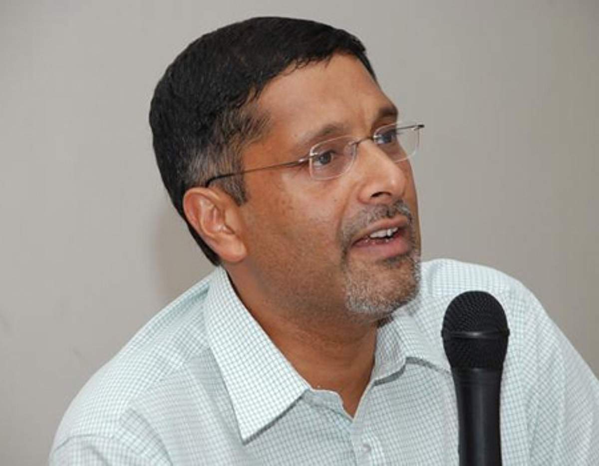 பொருளாதார வீழ்ச்சியில் பங்குச் சந்தை மட்டும் எவ்வாறு உயருகிறது? - அரவிந்த் சுப்பிரமணியன் கேள்வி