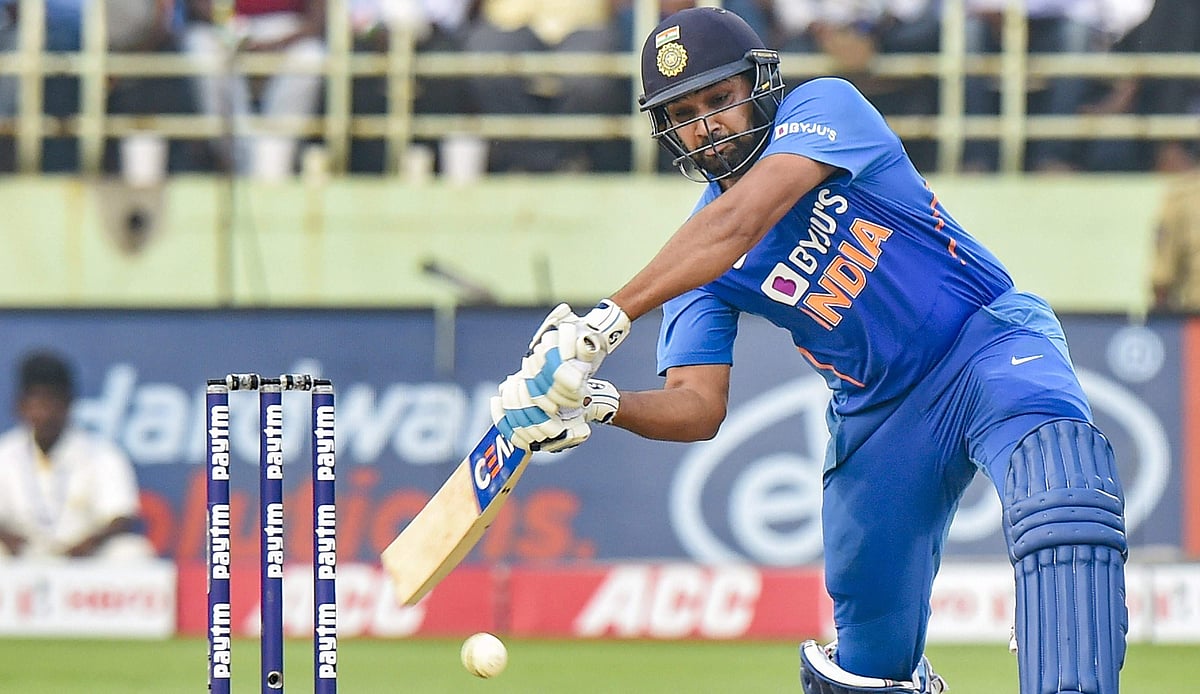 தலா 16 சிக்ஸர்கள்: விசாகப்பட்டினத்தில் அதிரடியாக விளையாடிய இந்தியா - மே.இ. தீவுகள் அணி வீரர்கள் (விடியோ)