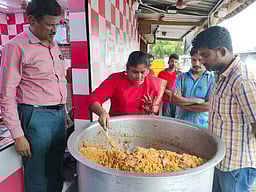 தோ்தல் செலவின கையேட்டில் பிரியாணி இல்லையா?