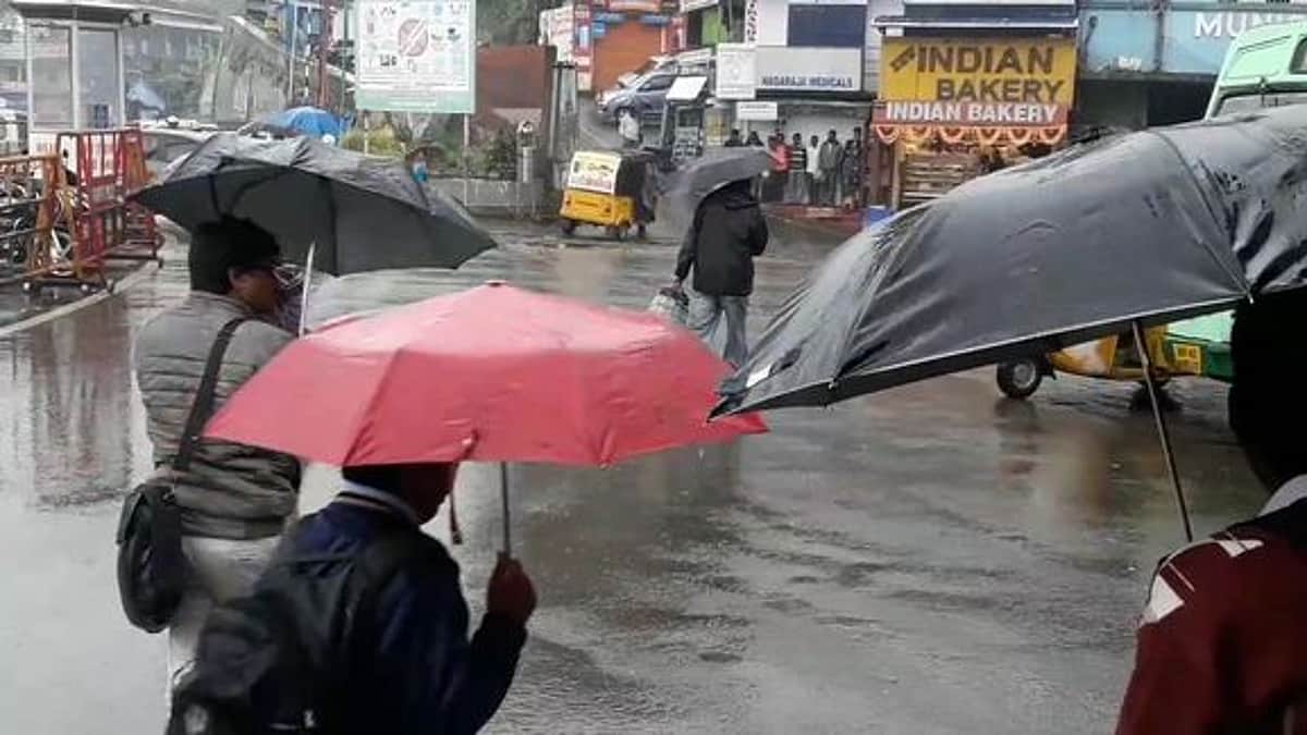 இலங்கையில் கனமழை: 2 பேர் பலி, 65 ஆயிரம் பேர் பாதிப்பு