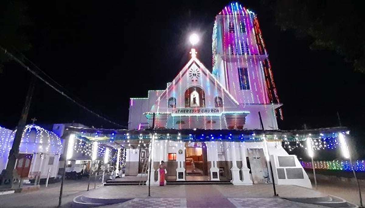 கரூர் புனித தெரசாள் ஆலயம்