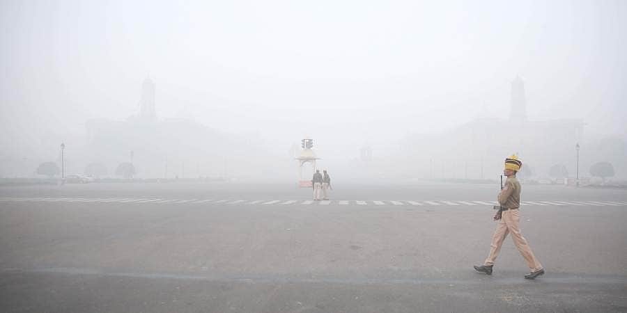 குளிரில் நடுங்கும் தலைநகரம்