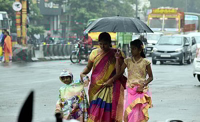 அடுத்த 24 மணி நேரத்தில் ஓரிரு இடங்களில் மழைக்கு வாய்ப்பு: வானிலை ஆய்வு மையம்