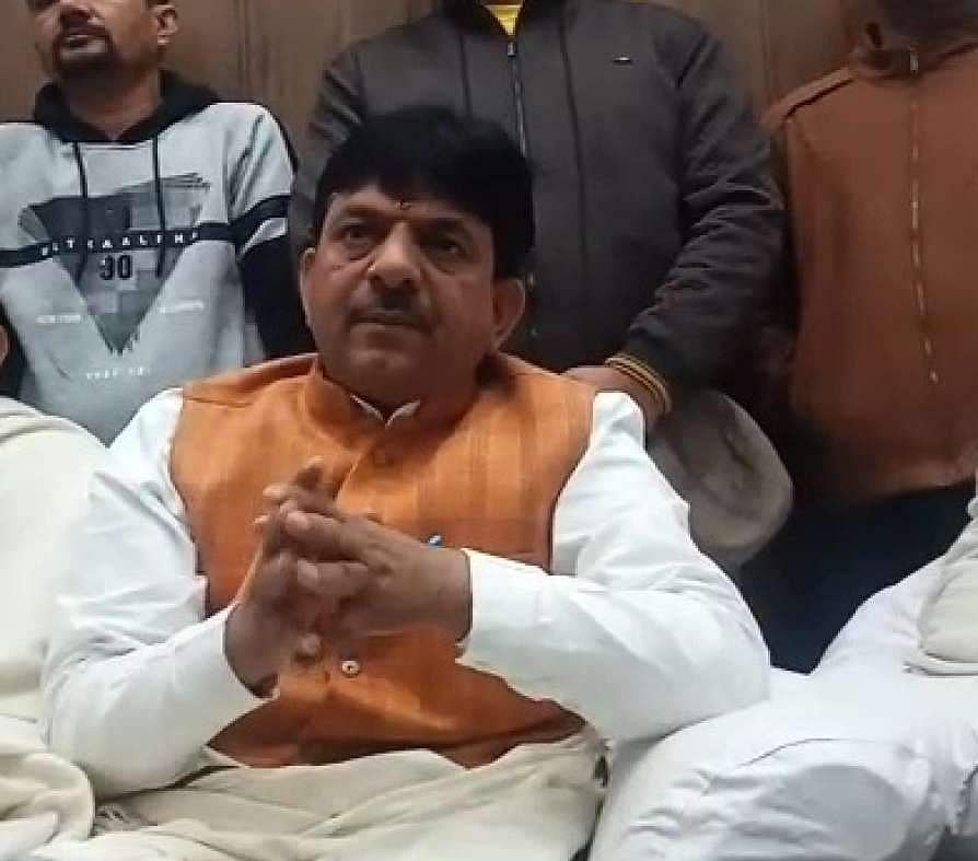 நான் ஏன் அவர்கள் வீட்டுக்குப் போகவேண்டும்? இஸ்லாமிய இளைஞர்களின் குடும்பத்தைப் புறக்கணித்த அமைச்சர்