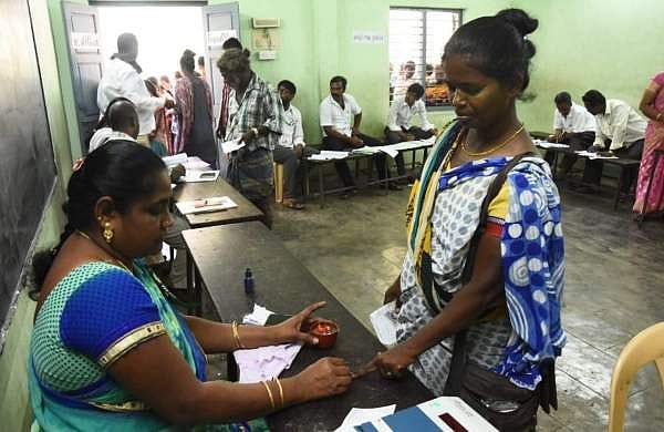 திருச்சி மாவட்டத்தில் 3,451 பதவிகளுக்கு 11,870 பேர் போட்டி!