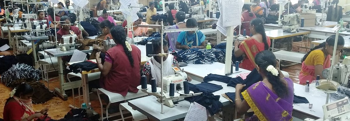 தொழில் துறையில் சாதிக்கும் விவசாயி மகன்