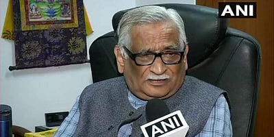 அயோத்தி வழக்கு: மூத்த வழக்குரைஞர் ராஜீவ் தவான் நீக்கம்