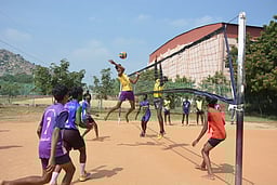 மாநில ஆடவா், மகளிா் வாலிபால் போட்டி