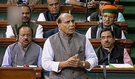 நாடாளுமன்ற உறுப்பினராக தொடர ராகுலுக்கு தார்மிக உரிமை இல்லை: ராஜ்நாத் சிங்