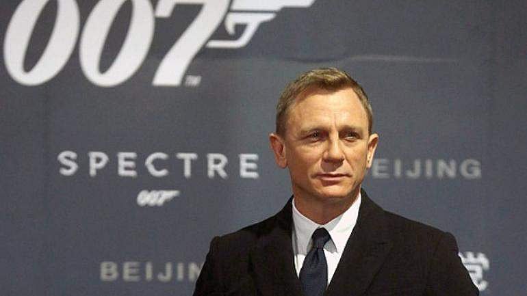 நம்பர் 1 ட்ரெண்டிங்கில் ஜேம்ஸ் பாண்ட் பட ட்ரெய்லர் (விடியோ)