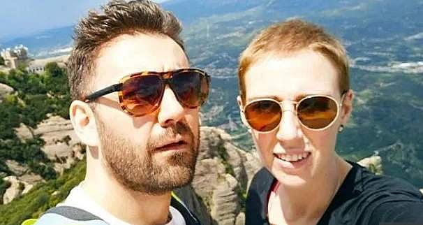 இறந்து விட்டார் என நினைத்த பிரிட்டிஷ் பெண்,  6 மணி நேரத்துக்குப் பின் உயிர் மீண்ட அதிசயம்!