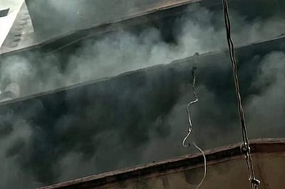 தில்லியில் அதே தொழிற்சாலையில் மீண்டும் இன்று தீ விபத்து