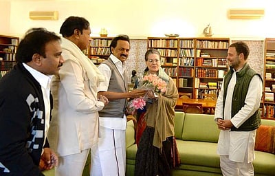 'உங்களது பொது சேவை இன்னும் பல ஆண்டுகள் தொடர வேண்டும்' - சோனியாவுக்கு ஸ்டாலின் பிறந்தநாள் வாழ்த்து!